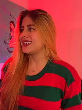 Snapshot of Amber_Martins_ chatting on October 2025 01:28:01 AM Amber Martins online show from October 2025 01:28:01 AM