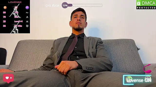 Snapshot of Tom_blunt96 chatting on May 2026 12:32:02 PM Tom blunt96 online show from May 2026 12:32:02 PM