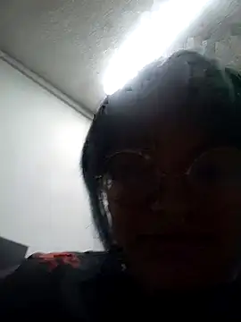 Snapshot of lucky-leah chatting on May 2026 03:46:01 AM lucky-leah online show from May 2026 03:46:01 AM