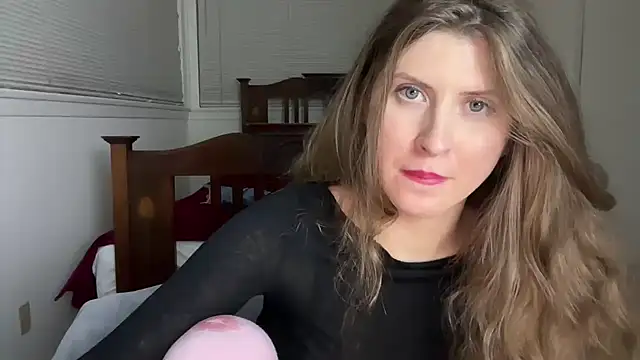 YUMIandbigWOLF online show from December 2025 06:30:02 AM