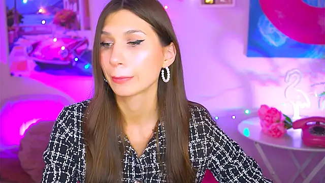 Snapshot of MollyPerry chatting on December 2024 10:22:01 PM MollyPerry online show from December 2024 10:22:01 PM