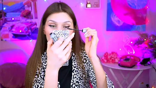 Snapshot of MollyPerry chatting on January 2025 04:11:01 PM MollyPerry online show from January 2025 04:11:01 PM