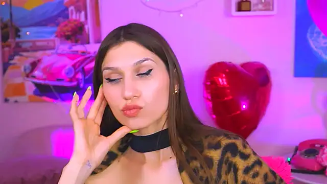 Snapshot of MollyPerry chatting on February 2025 07:16:01 PM MollyPerry online show from February 2025 07:16:01 PM