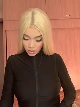 Ambar R0SSE online show from March 2025 05:46:02 AM