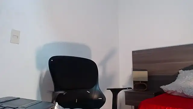 Snapshot of Mila_cams1_ chatting on February 2026 11:08:02 AM Mila cams1 online show from February 2026 11:08:02 AM