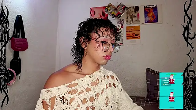 Snapshot of angelsdustxxx chatting on January 2025 04:02:02 PM angelsdustxxx online show from January 2025 04:02:02 PM