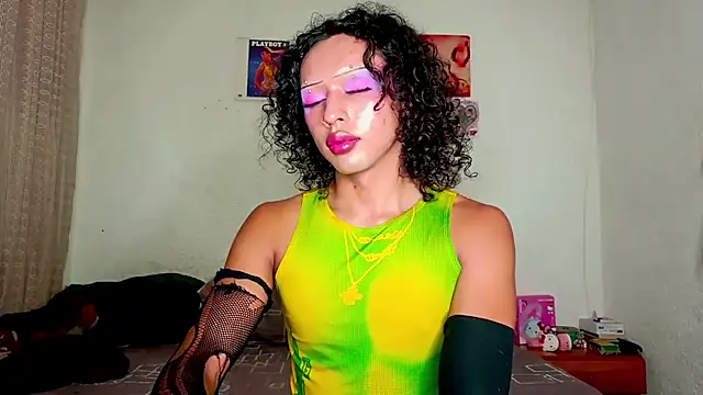 Snapshot of angelsdustxxx chatting on February 2025 05:09:01 AM angelsdustxxx online show from February 2025 05:09:01 AM