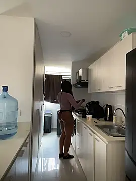 evangeline ch online show from December 2025 03:17:01 PM