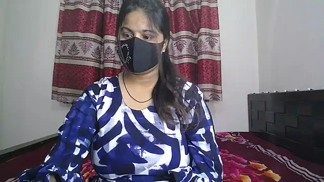 Dayna-36 online show from December 2025 04:02:01 PM