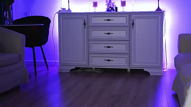 ivyleague  online show from February 2026 06:00:02 PM