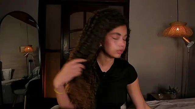 nayah   online show from February 2026 08:16:01 PM