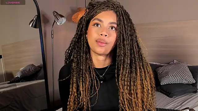 nayah   online show from April 2026 08:09:02 PM