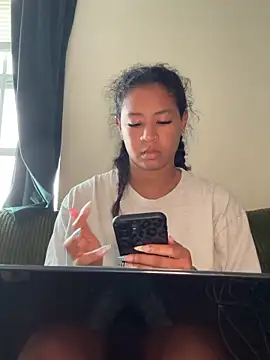 VanessaBling online show from March 2026 04:04:01 PM