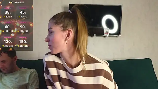 Snapshot of FoxLoveBasik chatting on January 2025 12:39:02 PM FoxLoveBasik online show from January 2025 12:39:02 PM