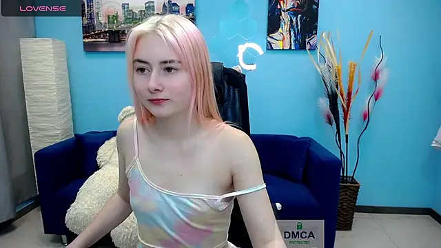 Snapshot of Tweet88 chatting on December 2024 08:07:02 PM Tweet88 online show from December 2024 08:07:02 PM