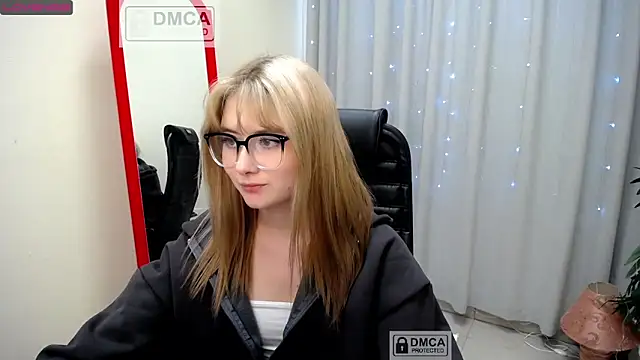 Snapshot of Tweet88 chatting on January 2025 07:04:02 AM Tweet88 online show from January 2025 07:04:02 AM