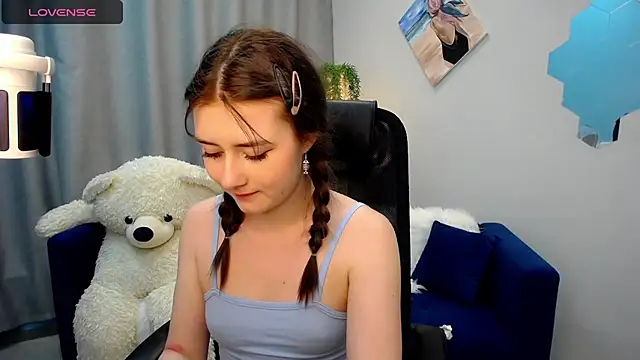 Snapshot of Tweet88 chatting on March 2025 03:40:01 PM Tweet88 online show from March 2025 03:40:01 PM