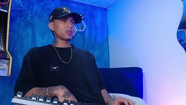 Liam lee online show from February 2025 12:59:01 PM