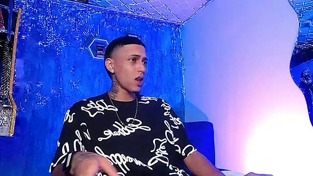 Liam lee online show from February 2025 01:08:02 PM