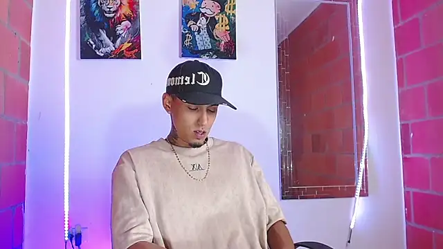 Liam lee online show from March 2026 10:37:02 PM