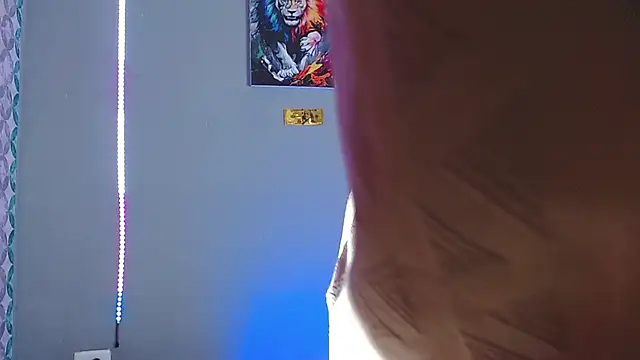 Liam lee online show from April 2026 11:43:02 PM