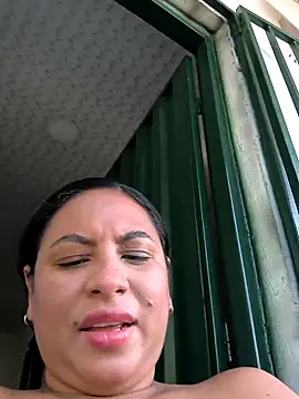 Snapshot of Francesca_ferrari chatting on May 2026 09:42:01 PM Francesca ferrari online show from May 2026 09:42:01 PM