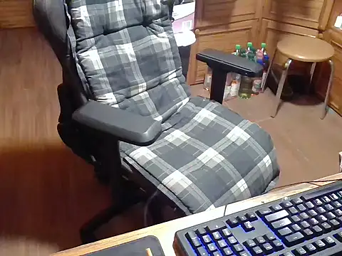 Snapshot of pinnklinkk chatting on November 2025 11:54:01 PM pinnklinkk online show from November 2025 11:54:01 PM