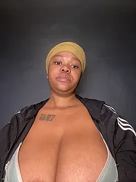 Snapshot of Mandy-101 chatting on July 2026 05:33:02 AM Mandy-101 online show from July 2026 05:33:02 AM