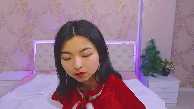 Shy Kira online show from December 2024 12:27:01 PM