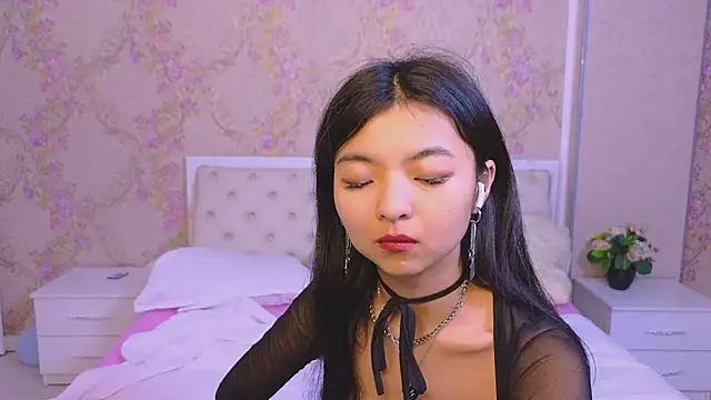 Shy Kira online show from February 2025 03:38:01 PM