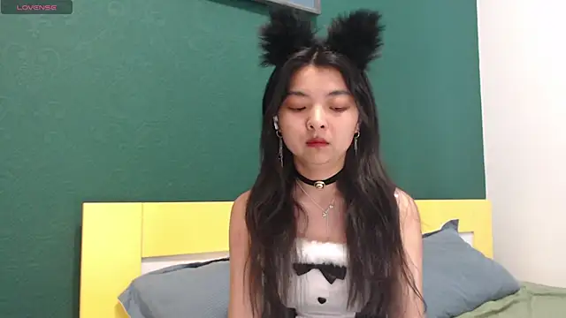 Snapshot of Shy_Kira chatting on April 2026 09:56:01 AM Shy Kira online show from April 2026 09:56:01 AM