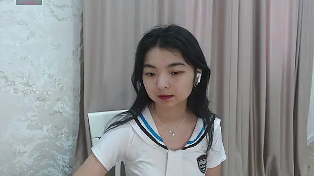 Snapshot of Shy_Kira chatting on July 2026 08:50:02 AM Shy Kira online show from July 2026 08:50:02 AM