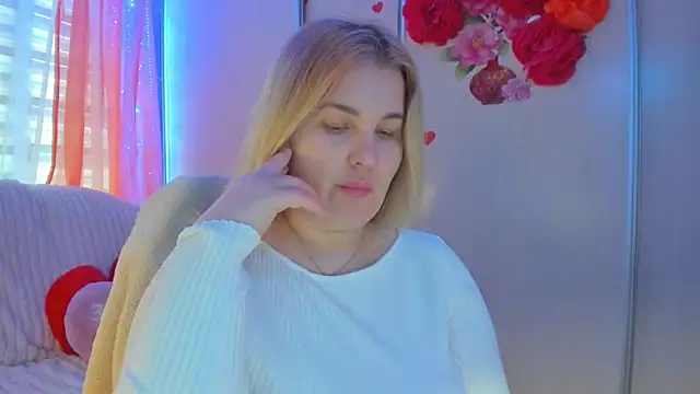 CoraSwon online show from March 2025 11:42:01 AM