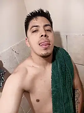 Fiel77 online show from April 2026 10:56:02 PM