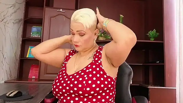 GianellaCox  online show from December 2025 02:59:02 PM