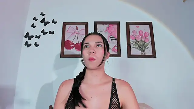 Snapshot of Emiily_Parkerr chatting on July 2026 08:58:01 PM Emiily Parkerr online show from July 2026 08:58:01 PM