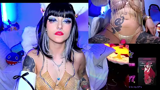 HollyDominic online show from April 2026 06:57:01 PM