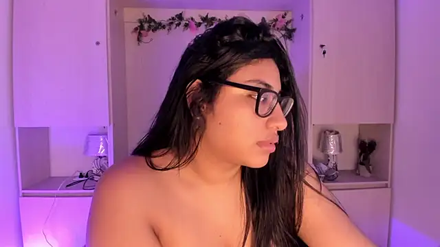 Snapshot of CANDYGABYY chatting on June 2026 08:13:02 PM CANDYGABYY online show from June 2026 08:13:02 PM