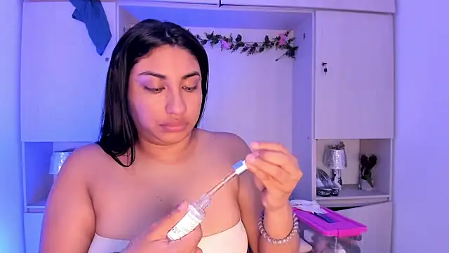 Snapshot of CANDYGABYY chatting on June 2026 08:06:01 PM CANDYGABYY online show from June 2026 08:06:01 PM