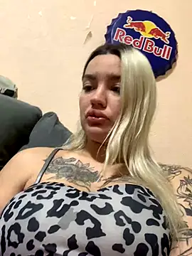 Snapshot of Sextazy chatting on September 2025 11:23:02 AM Sextazy online show from September 2025 11:23:02 AM