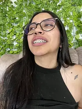 Snapshot of SaritaHot_69 chatting on January 2025 07:06:02 PM SaritaHot 69 online show from January 2025 07:06:02 PM