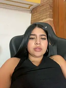 Snapshot of SaritaHot_69 chatting on February 2025 06:45:01 PM SaritaHot 69 online show from February 2025 06:45:01 PM