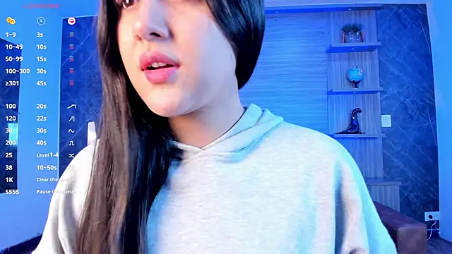 paulina sweett  online show from October 2025 12:17:01 PM