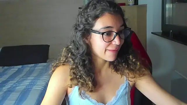 uniquerossie online show from October 2025 08:00:02 AM