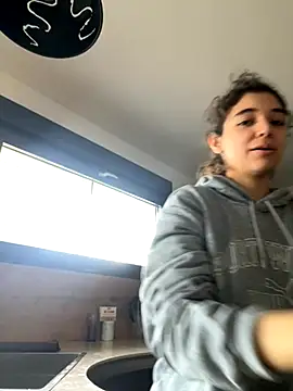 uniquerossie online show from November 2025 10:03:01 AM