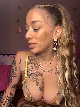 Chachou000 online show from September 2025 08:34:02 PM