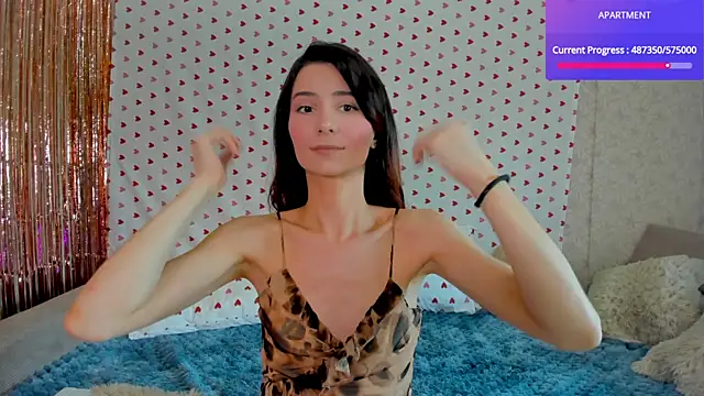 crystalnut online show from February 2025 03:24:01 AM