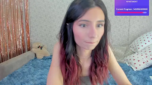 crystalnut online show from March 2025 11:19:01 AM