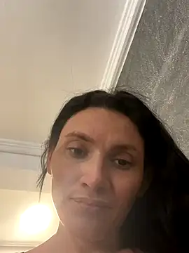 KimberllySaeez online show from October 2025 01:53:02 PM