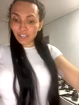 KimberllySaeez online show from October 2025 10:25:01 AM